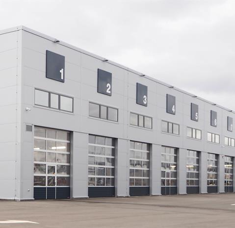 Latvian Association of Civil Engineers (LACE) awarded Avar Auto’s new building as the best building in Latvia (2017). 