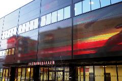 Downstairs, an ICA market operates in Fleminghallen, and upstairs there is a sports arena.