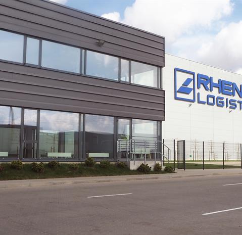 The walls of the logistics centre and office building were built using sandwich panels made by Ruukki and the office building was clad using Ruukki cladding lamellas.