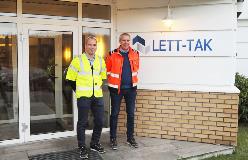 Lett-Tak’s technical manager Mattias Holmbäck and production manager Thor-Inge Karlsen at the factory in Larvik.