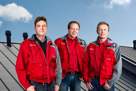 RC_Roofing_Roof_Masters_on_roof_2014